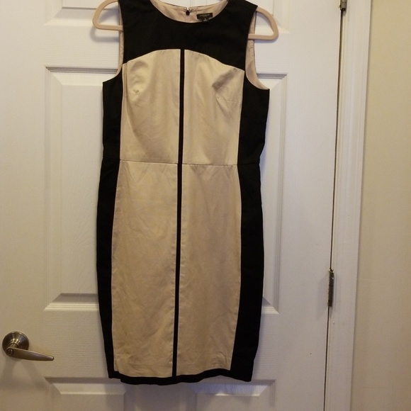Ann Taylor Dresses & Skirts - Ann Taylor Color block dress